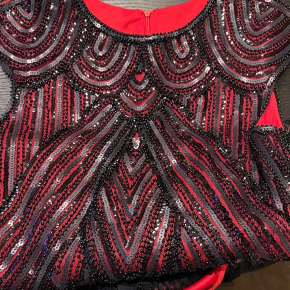 Showgirl Sequin Beaded Fringe Formal Chic Black and Red Mini Dress - Picture 8 of 8